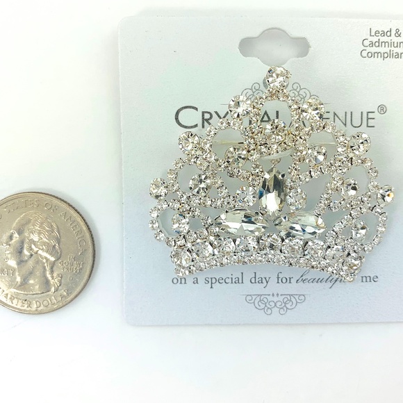 CROWN PIN BROOCH Style 1 Fashion Jewelry - Picture 1 of 2